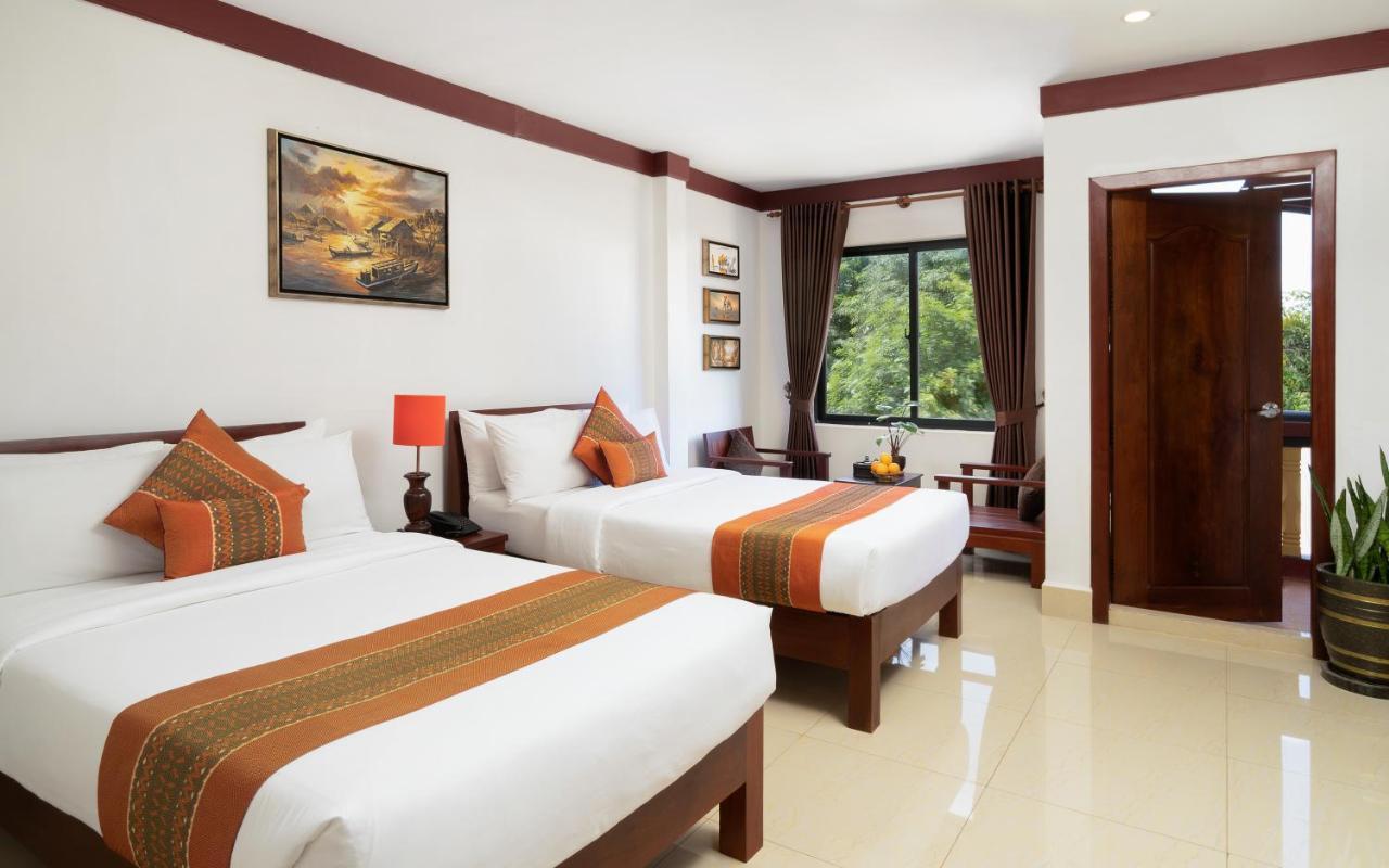 Khemara Sovannphum Hotel シェムリアップ エクステリア 写真